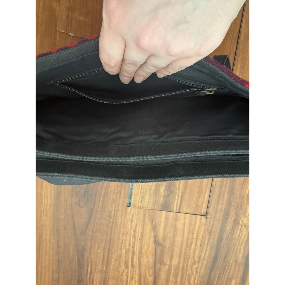 Pendleton Messenger Bag - Picture 3 of 4